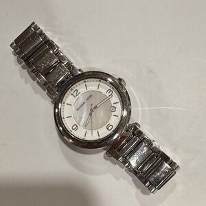 Michael Kors Metallic Silver Watch USED needs battery